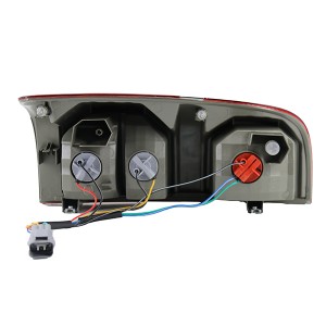 Toyota Hilux tail lamp L:81561-OK150 ,81560-OK150   R:81551-OK140 ,81551-OK180  tail lamp