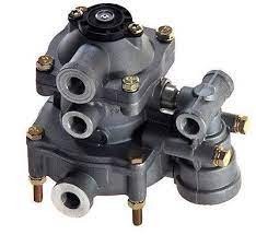 Trailer Control Valve 1607887 8163008 81523016121 0014318705 For MB Truck